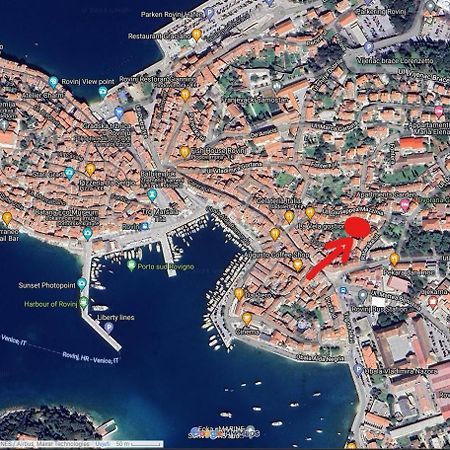 Exclusive City Center Apartment With Garden Rovinj Bagian luar foto